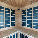 Ung - 460m From The Sea By Interhome בית נופש אוטרופ