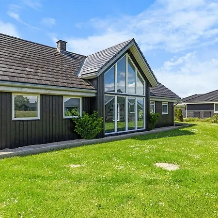 Dom wakacyjny Ung - 460m From The Sea By Interhome *