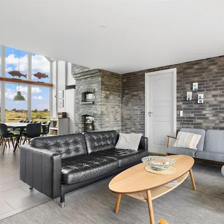 בית נופש Ung - 460m From The Sea By Interhome